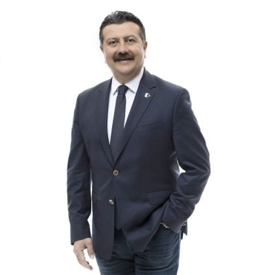Merzifon Belediye Başkanı Alp Kargı'nın, ikinci seçim kampanyası için Mustafa Turgut tarafından çekilmiş portresi