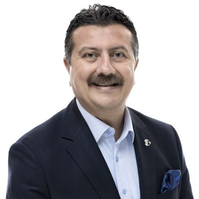 Merzifon Belediye Başkanı Alp Kargı'nın, ikinci seçim kampanyası için Mustafa Turgut tarafından çekilmiş portresi