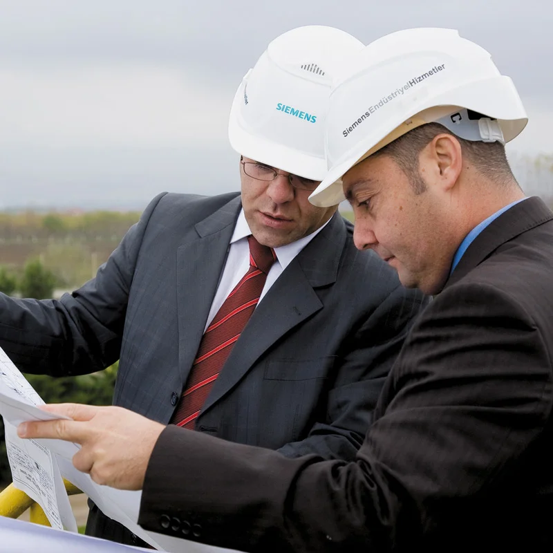Mustafa Turgut tarafından Siemens için çekilen Endüstriyel Portreler
